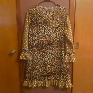 Leopard outfit with mustard and white polka dots